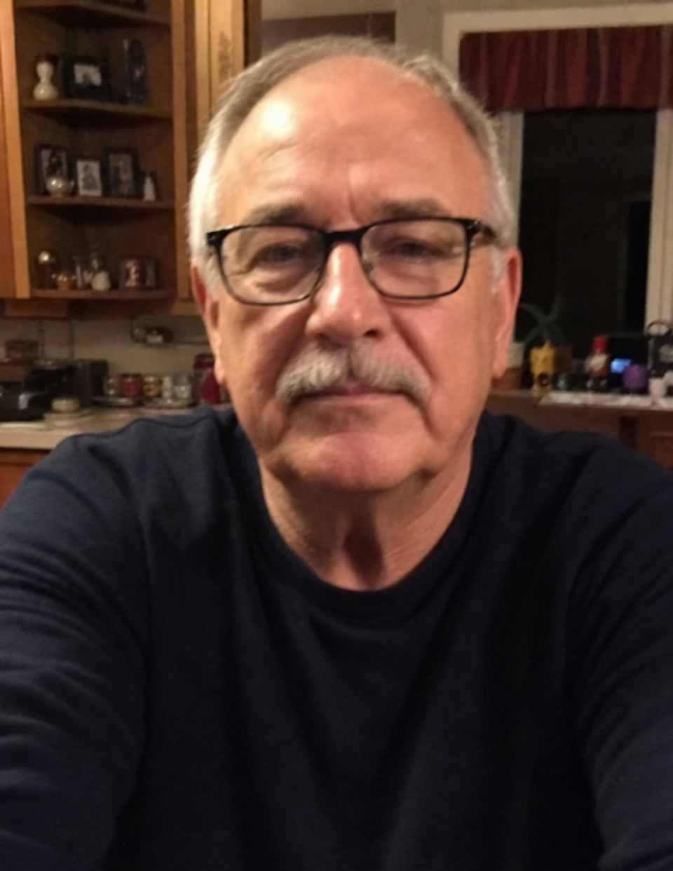 Selfie before AI headshot generation